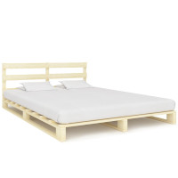 Bett aus Paletten