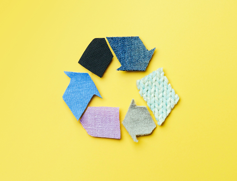 Besonders nachhaltig: Kleidung aus recycelten Materialien.
