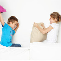 Kinder beim Toben