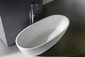 Freistehende Badewanne oval
