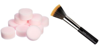 Make-up Schwämmchen und Foundation Pinsel