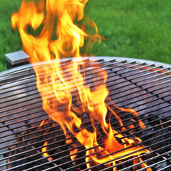 Brennende Grillkohle