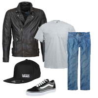 Lässiger Alltagslook mit Bikerjacke