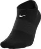 A single black Nike sock is shown against a white background. Náhled obrázku produktu