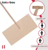 A wooden snow shovel with a T-handle, shown from a slightly elevated angle. Text overlays highlight features and target users. Náhled obrázku produktu