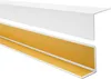 A close-up shot of a white L-shaped corner profile with a yellow adhesive backing. Anteprima dell’immagine prodotto