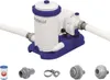 A white and blue pool pump with hoses attached, shown on a white background with several accessories displayed below. Voir les images du produit
