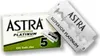 A box of Astra Superior Platinum double edge razor blades with two blades shown in front of the box. Produktbild-Vorschau