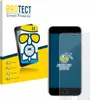A product shot of a screen protector packaging and a smartphone with a screen protector applied. Produktbild-Vorschau