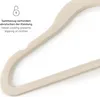 Close-up of a beige velvet clothes hanger on a white background, with text overlay indicating its non-slip feature. Produktbild-Vorschau