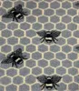 Vet Bed Hundebett Muster Biene Bees grau 150 x 100 cm Produktbild-Vorschau 3