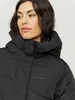 Close-up of a woman wearing a black puffer jacket. Produktbild-Vorschau