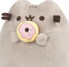 MASKOTKA KOT PUSHEEN Z PĄCZKIEM, Pluszowy Kotek z Donutem, Podgląd zdjęcia produktu 6