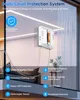 A window cleaning robot is shown attached to a large window, with text overlays describing its features. Voir les images du produit