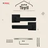 A product image showcasing black door handles and their accompanying hardware, set against a light beige background with subtle geometric patterns. Produktbild-Vorschau