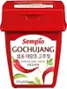 A product shot of a red tub of Sempio Gochujang Korean Chili Paste. Podgląd zdjęcia produktu