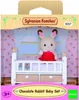 Sylvanian Families Lapin en chocolat Bébé avec lit de bébé, Voir les images du produit 7