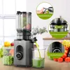 A juicer with fruits and vegetables, and close-up shots of its features. Produktbild-Vorschau