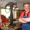 Hammer Flaschenöffner aus Gusseisen Produktbild-Vorschau 7