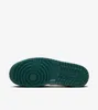 The underside of a Nike Air Jordan 1 Mid sneaker is shown against a white background. Anteprima dell’immagine prodotto