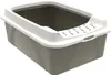 A clean, professional studio shot of a gray and white cat litter box with a high rim and a grated entrance. Voir les images du produit