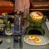 Plateau à gâteaux Guzzini avec pied et cloche Vanity, Voir les images du produit 3