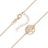 Detailansicht der doppelt gelegten Armbandkette mit Fokus auf Lebensbaumanhänger sowie Karabinerverschluss und Verlängerungskette. Produktbild-Vorschau
