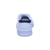 The back view of a white Adidas sneaker with a navy blue heel tab. Produktbild-Vorschau
