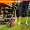 A person in yellow boots is using a cordless string trimmer in a grassy yard. Produktbild-Vorschau