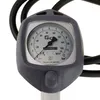 A close-up of a tire pressure gauge with a hose attached. Produktbild-Vorschau