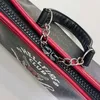 Trousse de toilette de voyage Stranger Things noir 21 x Voir les images du produit 3