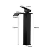 A black faucet with dimensions indicated by measurement lines and text. Produktbild-Vorschau