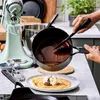 Kovaný hrniec KitchenAid Classic - ø 20 cm / 3,1 litra - Náhľad obrázku produktu 3