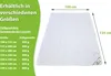 A white duvet is laid out flat, with dimensions indicated by arrows and text. A green panel on the left contains text about product availability and filling weights for different sizes of a Lyocell summer duvet. Produktbild-Vorschau