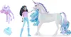 A doll and a unicorn toy set against a white background. Anteprima dell’immagine prodotto