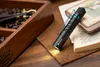 Torcia Olight I5R EOS 350 lumen LED bianco freddo portata Anteprima dell’immagine prodotto 8
