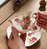 Englische Vintage-Porzellantasse mit Rosenmuster und Produktbild-Vorschau 2