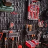 A workshop wall organized with various tools and storage solutions. Produktbild-Vorschau