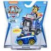 A toy police car with a character from Paw Patrol in its packaging. Produktbild-Vorschau