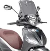 Cupolino fumé GIVI 29x45cm per PIAGGIO Beverly Anteprima dell’immagine prodotto 2