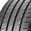 A close-up view of a tire tread pattern. Podgląd zdjęcia produktu