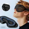 A person wearing a black sleep mask, with a close-up inset of the mask's interior. Anteprima dell’immagine prodotto