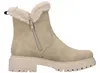 A side view of a single beige boot with a fur lining and a thick sole. Voir les images du produit