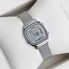 Montre pour femme et homme - Casio Modèle : LA670WEM-7EF Voir les images du produit 16