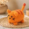 Kit per realizzare all'uncinetto una gattina arancione Anteprima dell’immagine prodotto 2