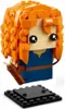 A LEGO BrickHeadz figure of Merida from Disney Pixar's Brave, standing on a black display base. Produktbild-Vorschau