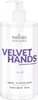 A product shot of a hand cream bottle with a pump dispenser. Anteprima dell’immagine prodotto
