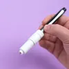 A hand holding a crafting tool. Produktbild-Vorschau