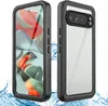 Two phone cases are shown side-by-side, one showing the front and the other showing the back. Water splashes are visible around the bottom of the cases. Anteprima dell’immagine prodotto