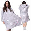 Oversize Deckenpullover XXL - Kuscheldecke mit Ärmeln - Produktbild-Vorschau 1